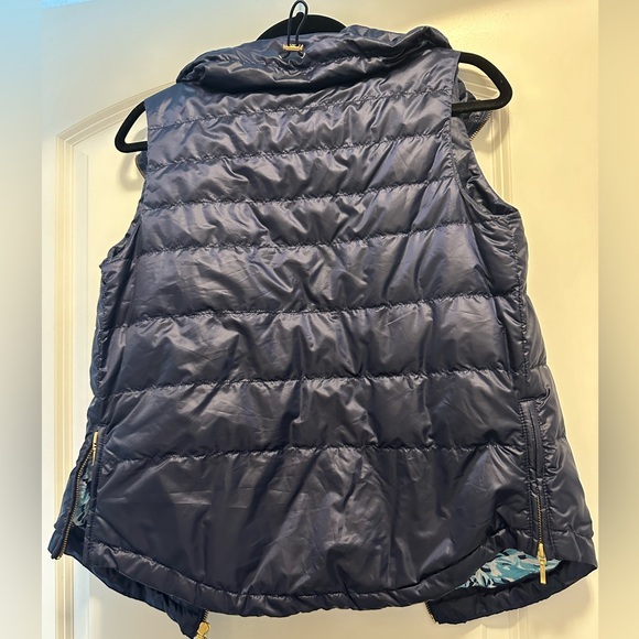 LILLY PULITZER REVERSIBLE PUFFER VEST - Picture 7 of 8